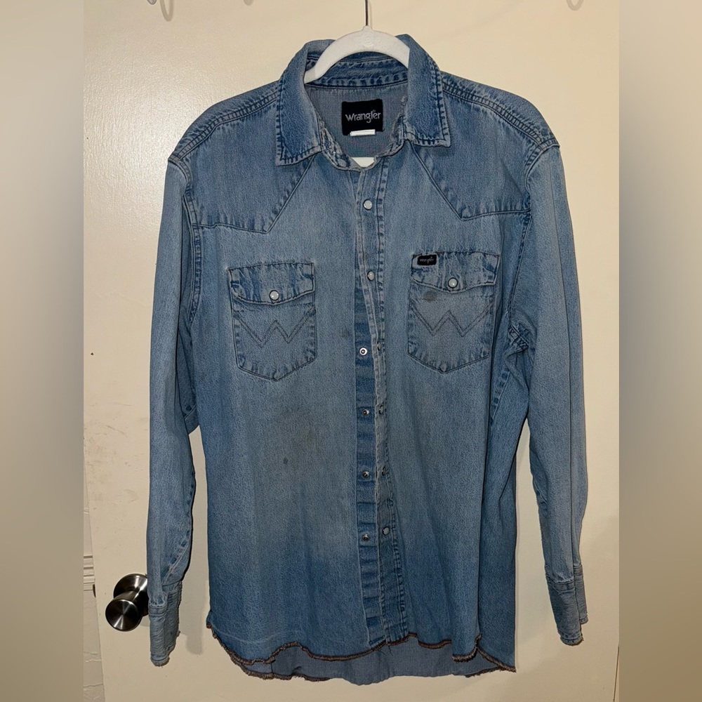 Men’s Wrangler Button Up Shirt
